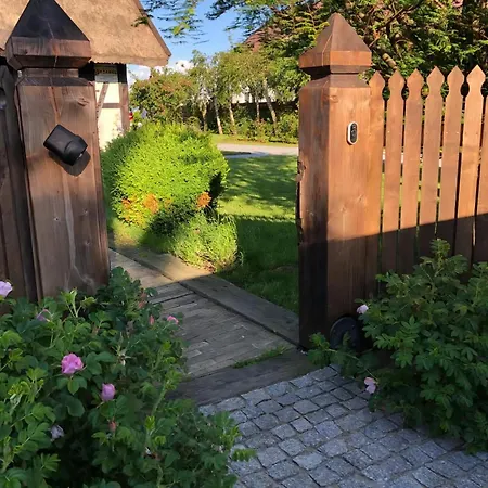 度假居 In Mit Gepflegtem Garten