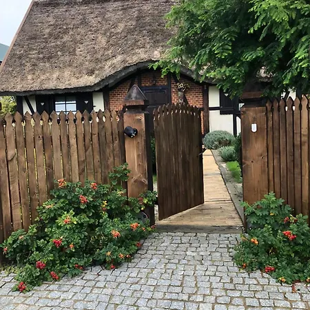 In Mit Gepflegtem Garten 度假居