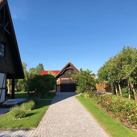 Semesterbostad In Mit Gepflegtem Garten